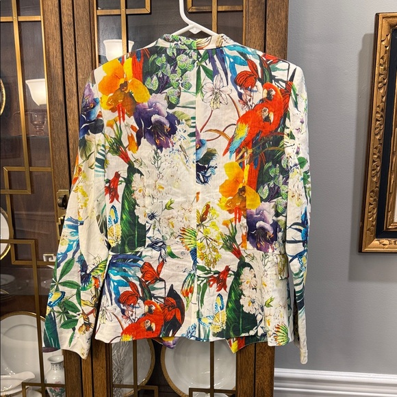 Floral Print Blazer with Vibrant Colors - Picture 11 of 13